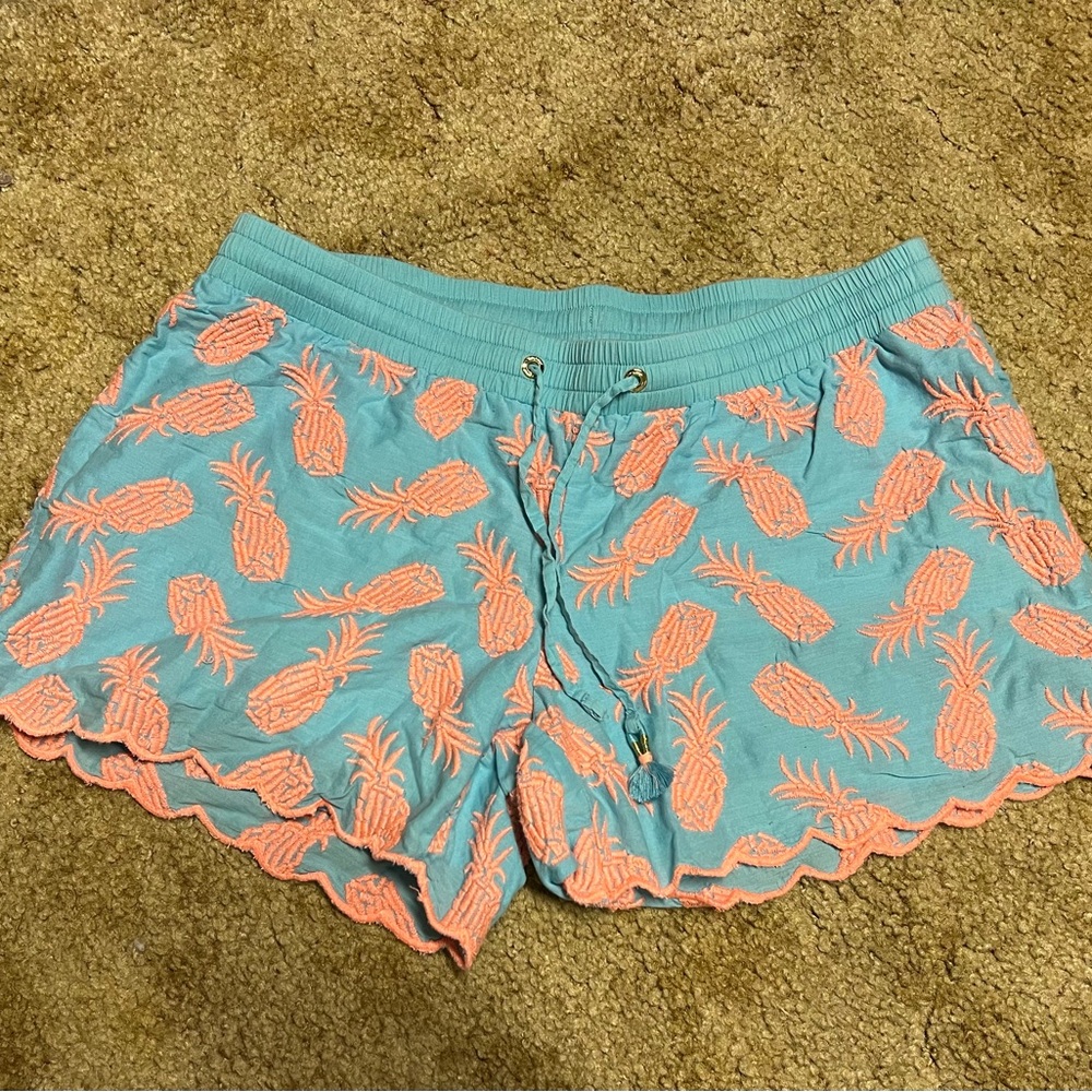 Lilly Pulitzer Baybreeze Embroidered Pineapple Shorts